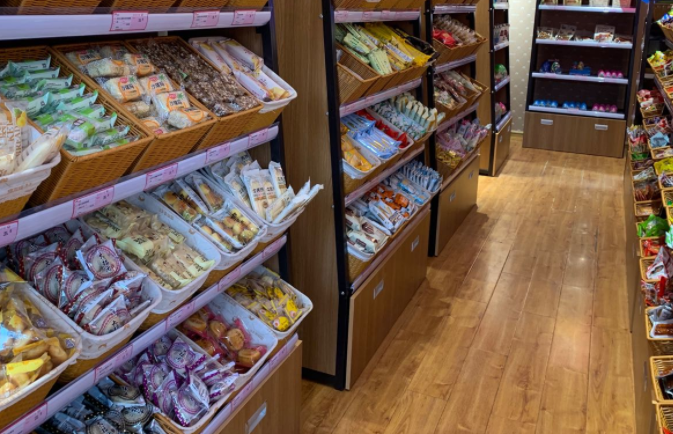 为啥零食店突然多起来了(2025开零食店真的赚钱吗) 为啥零食店突然多起来了(2025开零食店真的赚钱吗)