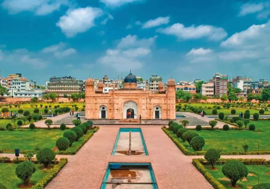 2025年上半年孟加拉国GDP初值同比增长4.1% 2025年上半年孟加拉第三产业增加值增长11.0% 2025年上半年孟加拉国GDP初值同比增长4.1% 2025年上半年孟加拉第三产业增加值增长11.0%