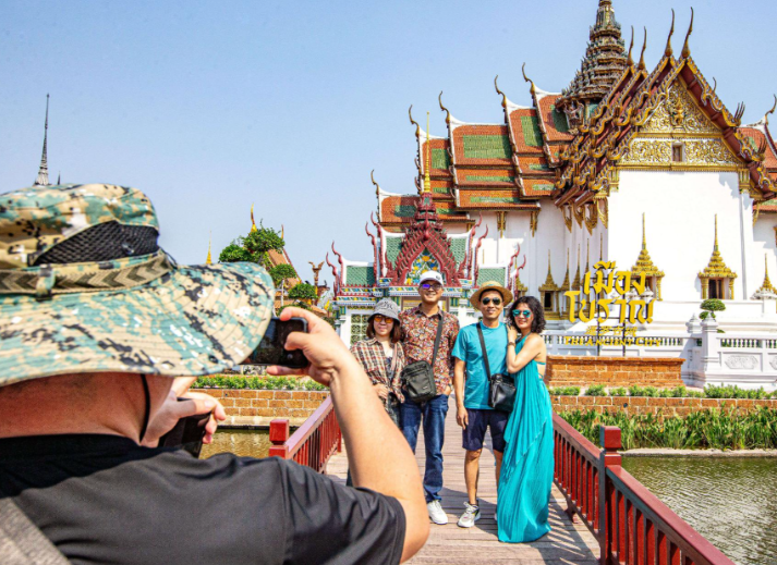 泰国旅游界再爆闹剧 中国游客在泰国旅游遭威胁 泰国旅游界再爆闹剧 中国游客在泰国旅游遭威胁