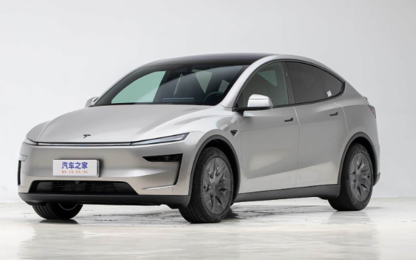 特斯拉Model Y L全新浅灰色高级内饰上线（特斯拉Model Y L全新浅灰色高级内饰怎么样？）