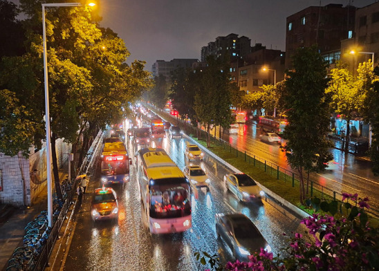 南方降温北方“跑步入冬” 北方入冬进程加快江南华南正式入秋