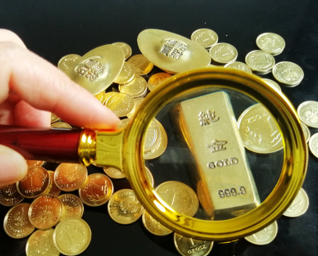 全球央行狂买黄金!美银行将明年金价预测上调至5千美元 全球央行狂买黄金!美银行将明年金价预测上调至5千美元