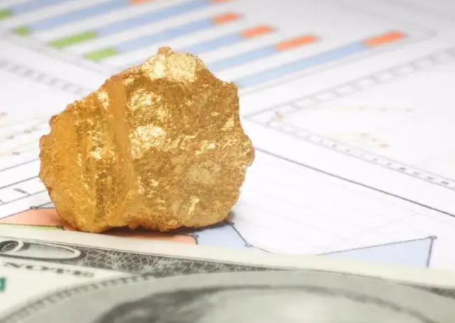 黄金ETF昨日净流入15亿元，中概互联网ETF净流出9.52亿元