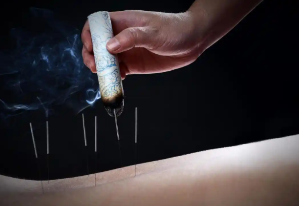 秋冬季寒包火体质就是阴虚吗(秋冬如何调养寒包火体质2025)