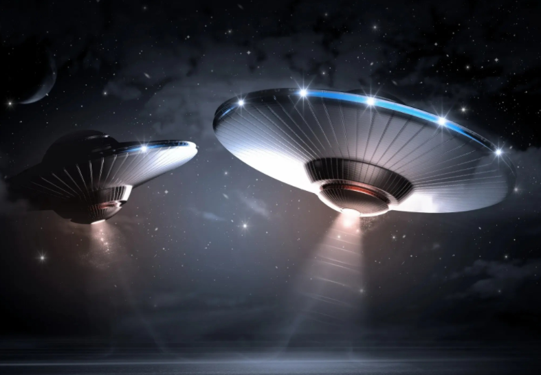 山东河北现串珠型不明发光飞行物(山东河北夜空现珍珠链UFO) 山东河北现串珠型不明发光飞行物(山东河北夜空现珍珠链UFO)