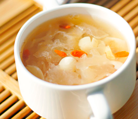 霜降时节必吃十大润肺食物!(2025霜降润肺食物清单盘点) 霜降时节必吃十大润肺食物!(2025霜降润肺食物清单盘点)