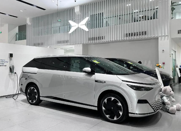 小鹏X9增程版实车外观亮相!小鹏 X9 增程版综合续航1602km! 小鹏X9增程版实车外观亮相!小鹏 X9 增程版综合续航1602km!