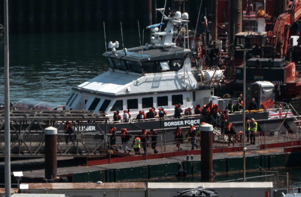 英吉利海峡偷渡抵英人数创历史第2高 今年已有近3.7万名非法移民通过英吉利海峡偷渡至英国 英吉利海峡偷渡抵英人数创历史第2高 今年已有近3.7万名非法移民通过英吉利海峡偷渡至英国