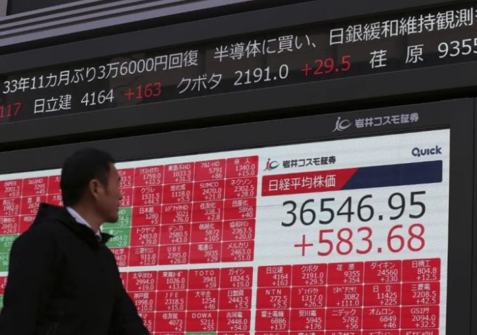 日经225指数首次突破5万点(日韩股市周一高开齐创新高) 日经225指数首次突破5万点(日韩股市周一高开齐创新高)