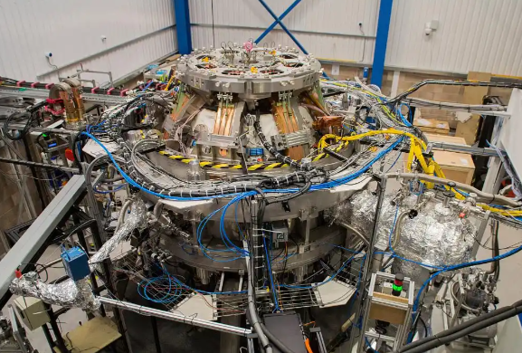 毛宁向世界分享中国“人造太阳” 我国计划在本世纪中叶实现核聚变商用发电 毛宁向世界分享中国“人造太阳” 我国计划在本世纪中叶实现核聚变商用发电