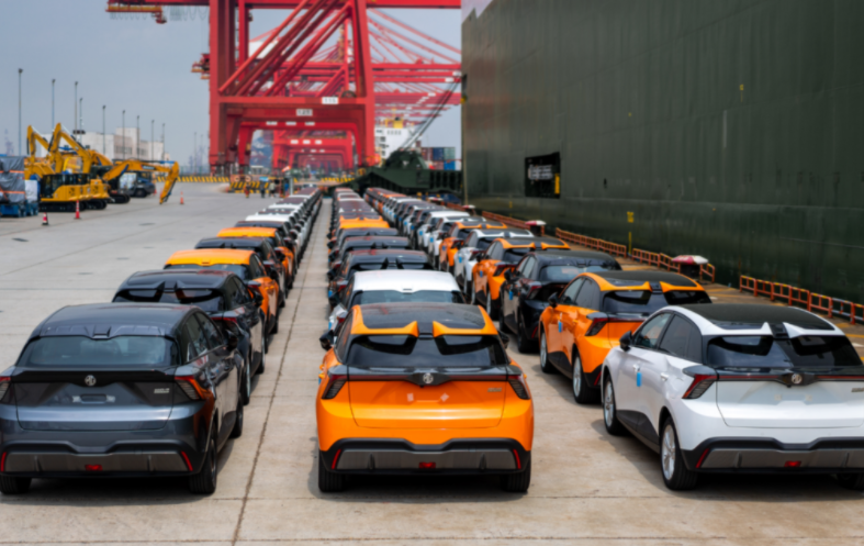 中国汽车出口第一目的国易主(2025年哪国进口中国汽车最多) 中国汽车出口第一目的国易主(2025年哪国进口中国汽车最多)