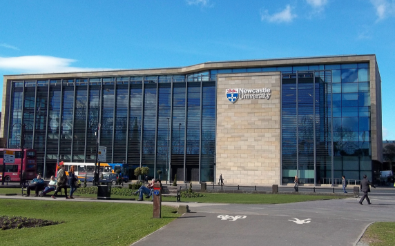 纽卡斯尔大学哪些专业适合留学生报考 纽卡斯尔大学留学生录取要求2025