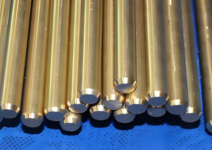 铜价飙升逼近历史新高(现货铜价大涨近3000元)