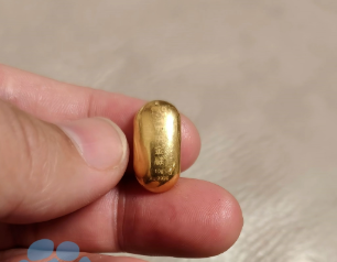 11岁孩子吞下10克万元金豆！11岁孩子为锻炼舌头吞下10克金豆