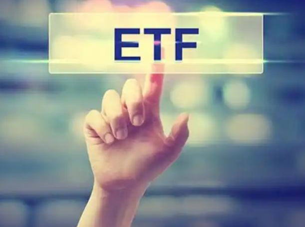通信ETF交投持续活跃，7只创业板人工智能ETF半日涨幅超2%