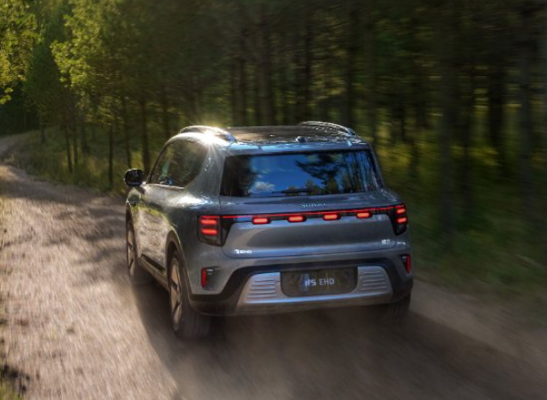 Smart精灵#5 EHD超级电混SUV正式上市！Smart精灵#5 EHD纯电续航252公里！