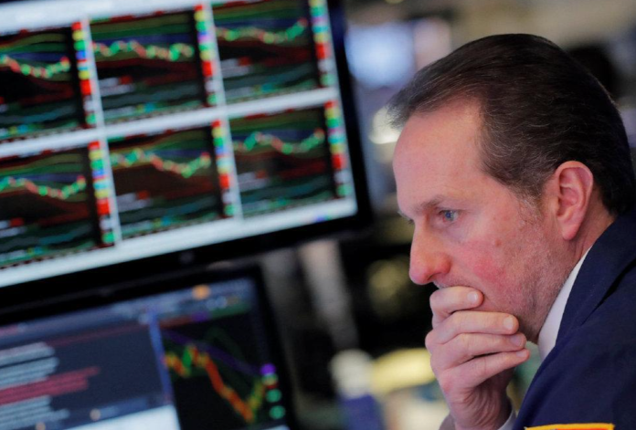 美股三大股指续创新高 英伟达涨近5%