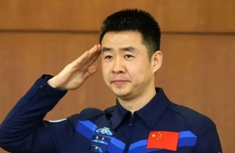 神舟二十号航天员乘组在轨驻留已188天 神舟二十号有望刷新纪录