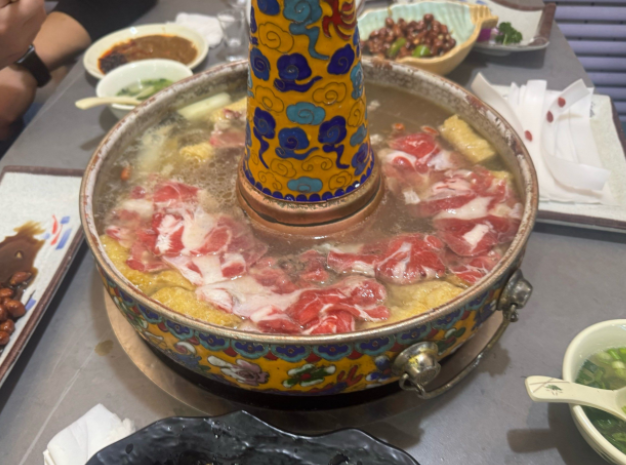 冬天吃羊肉为啥可以御寒(中老年人冬季进补牛羊肉指南2025)