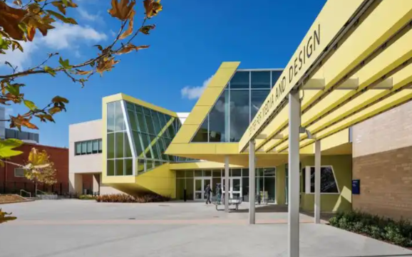 圣莫尼卡学院在美国属于什么档次的学校 圣莫尼卡学院留学生招生标准2026