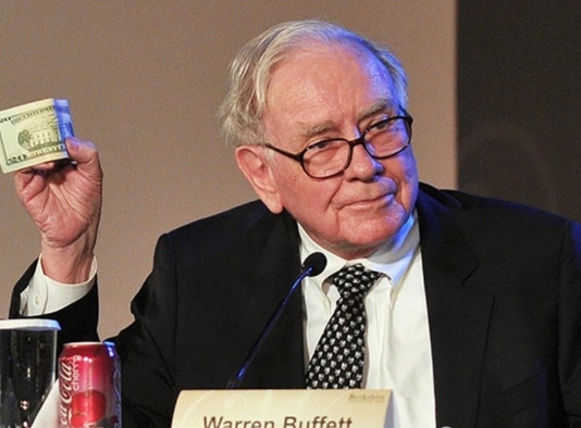 伯克希尔现金储备升至3816.7亿美元 伯克希尔连续五个季度未进行股票回购 伯克希尔现金储备升至3816.7亿美元 伯克希尔连续五个季度未进行股票回购