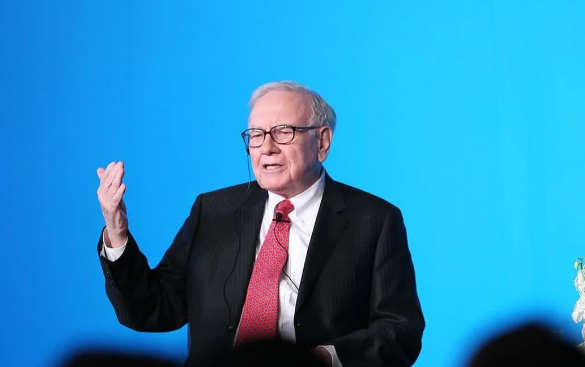 伯克希尔现金储备升至3816.7亿美元 伯克希尔连续五个季度未进行股票回购 伯克希尔现金储备升至3816.7亿美元 伯克希尔连续五个季度未进行股票回购