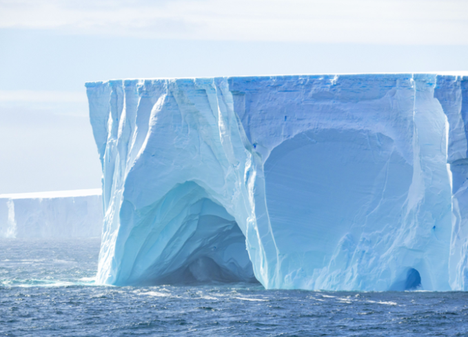 科学家在南极挖到迄今最古老的冰疙瘩，里面还包含着史前空气
