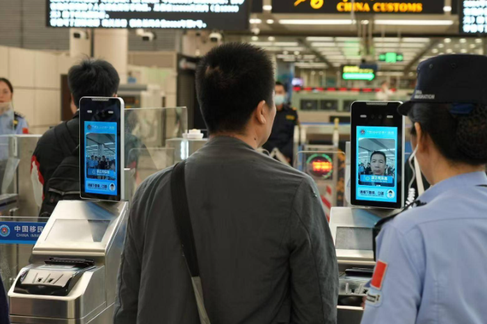 广东深圳新增5个“刷脸”通关口岸 广东深圳五口岸“刷脸”可通关 广东深圳新增5个“刷脸”通关口岸 广东深圳五口岸“刷脸”可通关