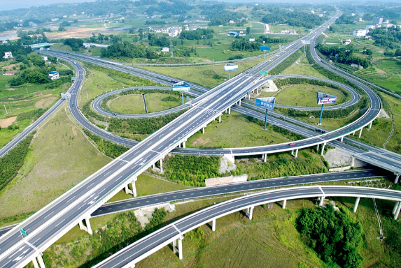 多条高速在收费期满后停止收费 长永高速成为湖南首条长期免费的高速公路