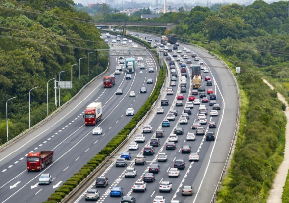 多条高速在收费期满后停止收费 长永高速成为湖南首条长期免费的高速公路