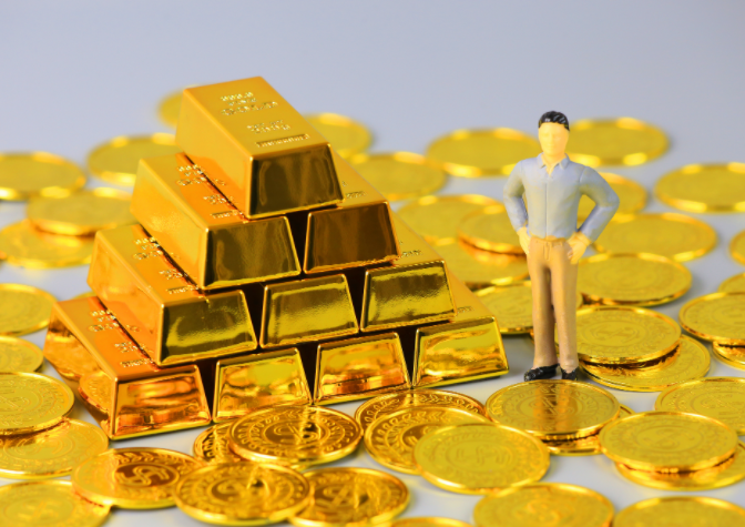 国内多家品牌金饰克价下跌(金价过山车买金还是持金呢) 国内多家品牌金饰克价下跌(金价过山车买金还是持金呢)