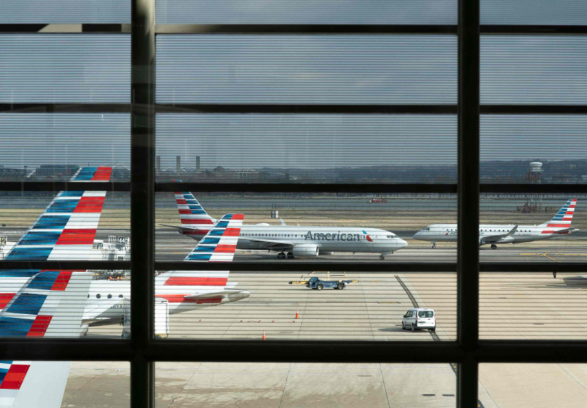 美政府“停摆”已影响超320万名旅客 美国当前空中交通管制人员配备严重不足 美政府“停摆”已影响超320万名旅客 美国当前空中交通管制人员配备严重不足