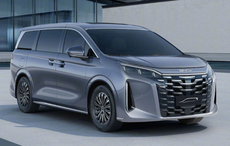 2026款比亚迪夏上市!2026款比亚迪夏百公里亏电油耗仅4.9L! 2026款比亚迪夏上市!2026款比亚迪夏百公里亏电油耗仅4.9L!