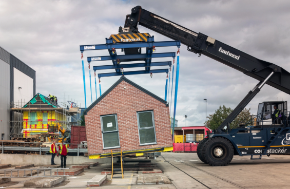 英国10月建筑业PMI降至44.1 英国建筑业PMI降至五年来最低