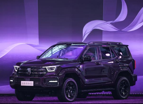 新款坦克400上市24.98万起!新款坦克400机甲外观 +4.3 秒破百 新款坦克400上市24.98万起!新款坦克400机甲外观 +4.3 秒破百