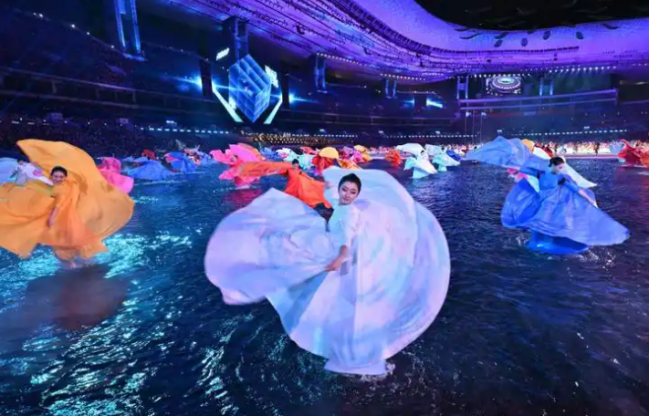 全运会开幕式把大鱼海棠具象化了(全运会开幕式的中式美学)
