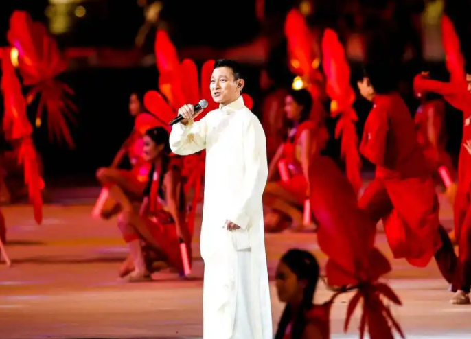 全运盛会燃情开幕，刘德华再唱《中国人》掀全场大合唱