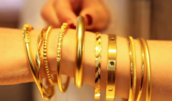 国际黄金价格涨超2% 国际黄金价格创下11月以来最大涨幅