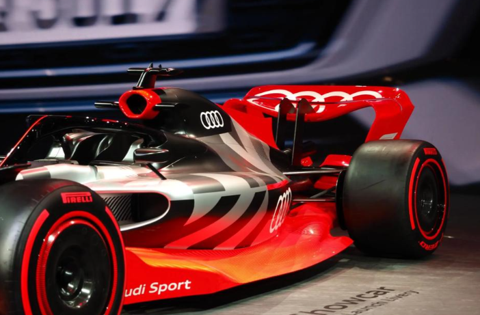 奥迪发布R26 F1赛车目标2030年争夺世界冠军！奥迪首款F1赛车惊艳亮相！