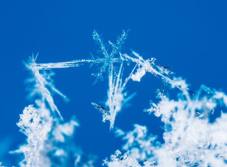 强冷空气来袭多地降幅达15℃以上(今年下半年首场寒潮来袭)