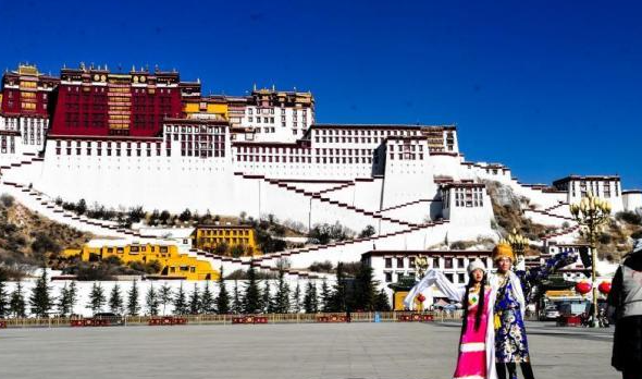 布达拉宫12月1日起实行周一闭馆制度 闭馆期间将开展各项维护工作 布达拉宫12月1日起实行周一闭馆制度 闭馆期间将开展各项维护工作