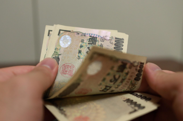 10年期日本国债收益率上升至1.74% 10年期日本国债收益率达到2008年以来最高水平