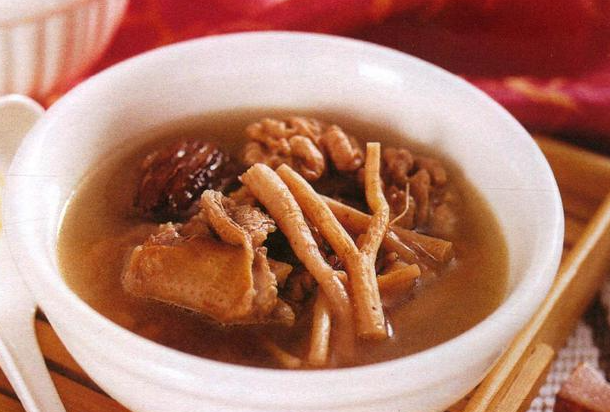 自制药膳滋补汤走红!自制药膳滋补汤的药材搭配禁忌与人群提醒 自制药膳滋补汤走红!自制药膳滋补汤的药材搭配禁忌与人群提醒