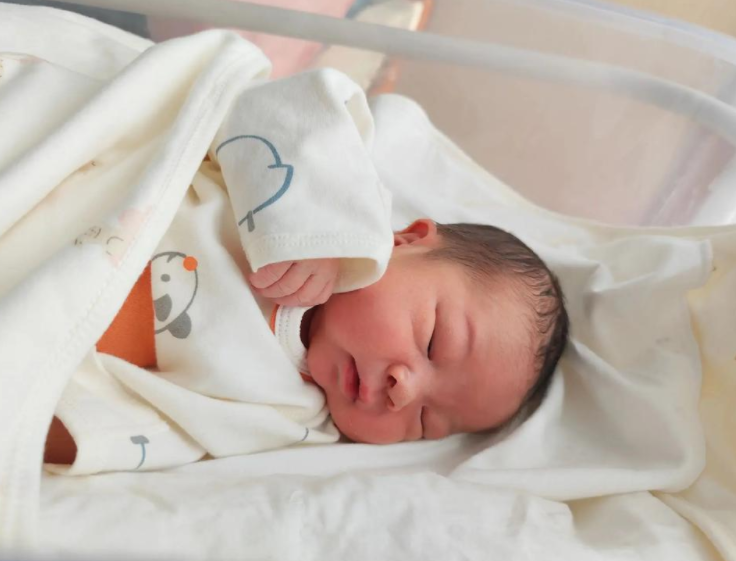 猪肉记号笔标记新生儿有风险吗(科学标识新生儿身份2025)