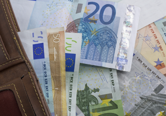 欧元区10月通胀率同比上涨2.1% 欧盟三季度GDP增长动力明显不足