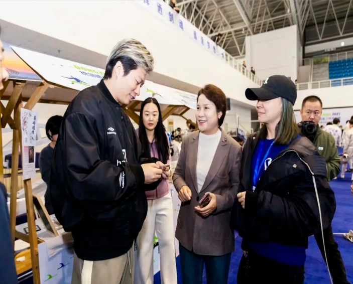 “跟着击剑来旅行”锐剑逐浪·少年闯东营——2025全国少年击剑挑战赛热血启幕