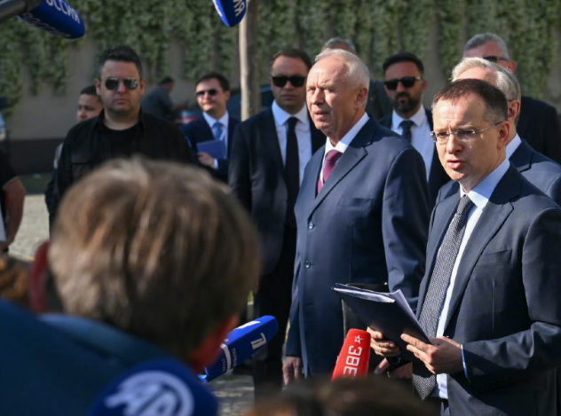 俄罗斯将摆脱西方制裁重新加入G7？俄乌和谈新计划披露！