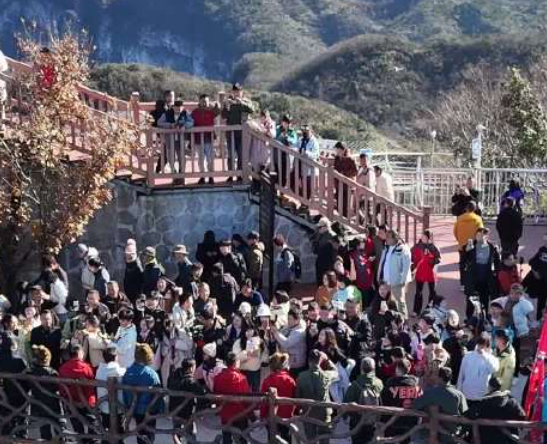 张家界荒野求生第三季开启现场报名！张家界荒野求生挑战赛奖金50万限60人