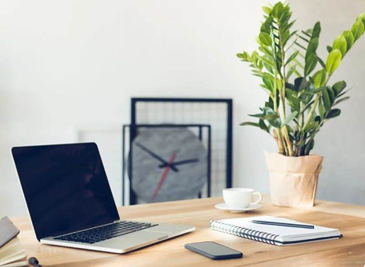 办公室冬季如何保湿？2025年冬季职场人的桌面保湿方案