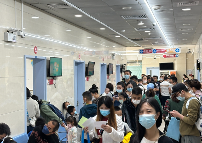 流感高发有医院患者排到1200多号！流感高发这一药物销量暴涨237%